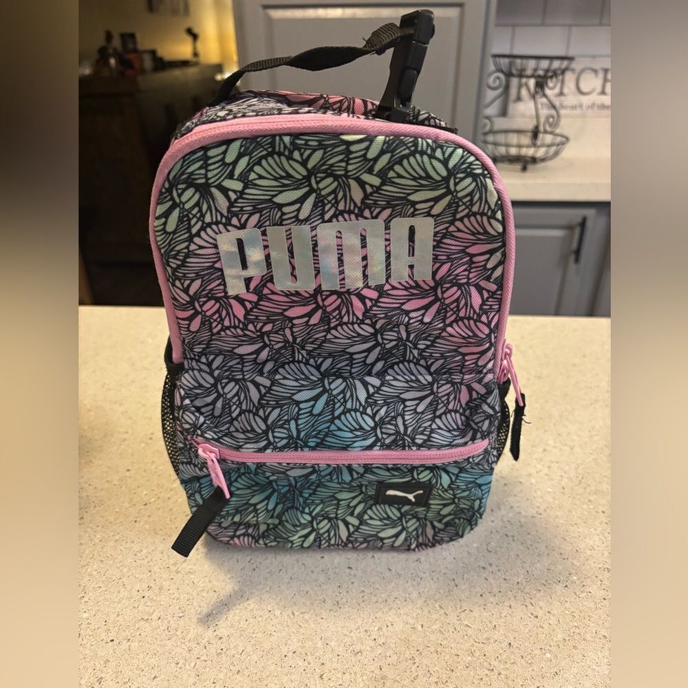 PUMA Leaf Pattern Lunchbag